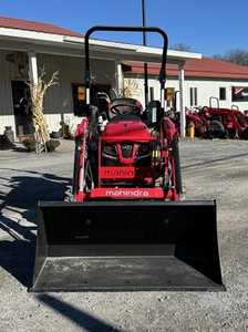 2025 Mahindra 1120HST Tractor usado - Product Image 5