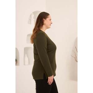 Pull en tricot basique pour femme grande taille avec détail fendu et col rond, kaki - Product Image 3