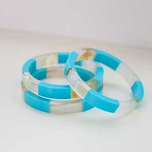 กำไลอะคริลิคแฟชั่นสไตล์อินส์สำหรับผู้หญิง ลายเทวดาเรซิ่นใส หนา โดดเด่น กำไลเรซิ่นงานฝีมือ - Product Image 1