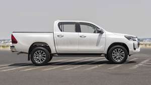 Présence routière forte 2025 T O Y O T A HI-LUX DC 2.8D AT 4X4 (RHD/LHD) - Product Image 3