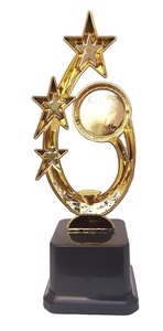 Trofeo de Metal para Reconocer Mentes Creativas en Reuniones Profesionales, Trofeo para Celebrar el Pensamiento Innovador al por Mayor desde India - Product Image 4