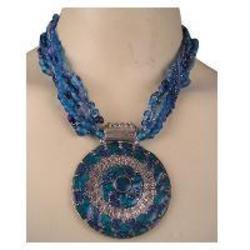 Collar de perlas con forma de hoja para mujer, Gargantilla corta, regalo de América, cadena, colgante para fiesta, Cruz de boda, Europa - Product Image 5