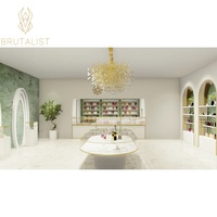 Comptoir d'exposition de cosmétiques personnalisé en acier LED de luxe moderne Retron pour les magasins de détail de cosmétiques, les centres commerciaux, les meubles