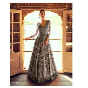 Elegante Vestido Anarkali Karishma para Mujer con Tradicional Vestido Largo Indio con Vuelo para Bodas, Festivales y Ocasiones Especiales - Product Image 1