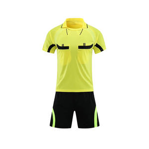 Ensemble maillot et short de football OEM, qualité professionnelle, personnalisable, en tissu anti-humidité, séchage rapide et respirant pour marques - Product Image 1