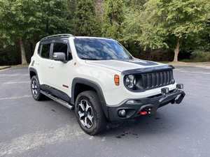 Renegade Trailhawk Usado en Venta 2024, con Navegación y Tracción en las 4 Ruedas, Autos Usados Premium Sin Accidentes - Product Image 6