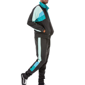 Ensemble de survêtements coupe-vent à la mode pour hommes et femmes Service OEM ODM Vêtements de sport étanches 2 pièces avec logo personnalisé - Product Image 3