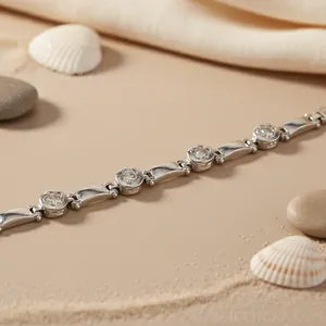 Pulsera de Cadena de Plata 925 con Diamantes para Mujer, Corte Brillante Redondo, Engaste de Garra, Diseño Geométrico Clásico para Uso Diario - Product Image 2