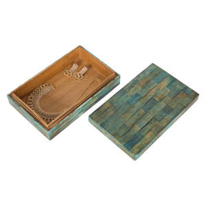 Caja hecha a mano con diseño americano, nueva y artesanal, también disponible con bandera personalizada. - Product Image 2