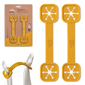 Juego de 2 unidades de soporte para baberos de silicona color ocre tierra - Product Image 1