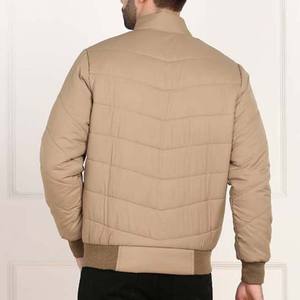Chaqueta de bombardero para hombre de calidad superior Servicio OEM Personalizado Impermeable Recubierto Poliéster/Nylon Logotipo frontal Estilo de calle principal - Product Image 4