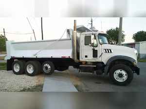 MACK GRANITE USADO EN BUEN ESTADO, 500HP, 12000KM, 8 CILINDROS, TRANSMISIÓN AUTOMÁTICA - Product Image 4