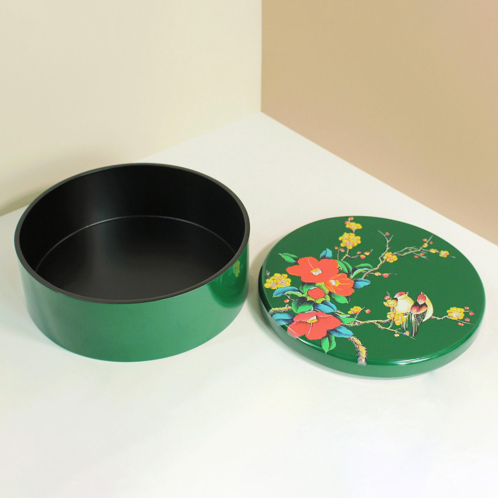 มีสีสัน