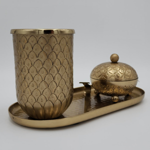 Brûleur d'encens en métal avec design gravé à la main, ensemble avec un couvercle en acier inoxydable et un plateau martelé pour la méditation à domicile, l'aromathérapie - Product Image 3