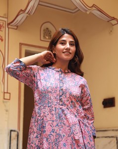 Robe en coton bohème Priyanka, coupe trapèze, imprimée à la main, mode éthique - Product Image 5