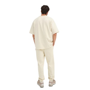 เสื้อยืดโอเวอร์ไซส์สีพื้นผ้าฝ้ายสำหรับผู้ชาย สไตล์สตรีทแวร์ ทรงหลวม แขนสั้น เหมาะสำหรับใส่ลำลองและแฟชั่นฤดูร้อน - Product Image 5