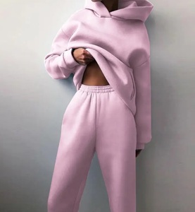 Survêtement d'hiver uni et uni pour femmes-Ensemble de jogging à capuche en polaire-Ensemble personnalisé de qualité supérieure, parfait pour la course à pied, le yoga et la gymnastique. - Product Image 2