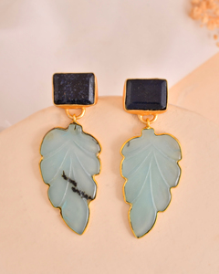 Onyx noir et calcédoine boucles d'oreilles feuille coussin forme pierre précieuse 18k plaqué or lunette ensemble bijoux à la mode boucles d'oreilles - Product Image 3