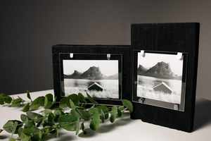 Cadre photo rustique en bois brûlé 2025, support de photo en verre, design minimaliste décoratif, bois massif carbonisé, moderne, pour table de maison - Product Image 3