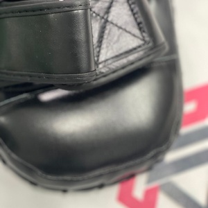 Guantes de Entrenamiento Negros y Verdes Personalizados de Nuevo Diseño, Guantes de Boxeo OEM Personalizados, Almohadillas Curvas para Entrenamiento de Kickboxing y Combate - Product Image 5
