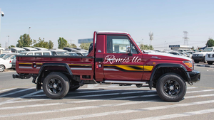 รถมือสอง Toyota Land Cruiser 79 Pickup 5 ประตู 5 ที่นั่ง SUV 8 สูบ 4.5L ดีเซล เกียร์ธรรมดา พวงมาลัยซ้าย เบาะผ้าสีเข้ม ปี 2020 จากเจ้าของคนแรก - Product Image 2