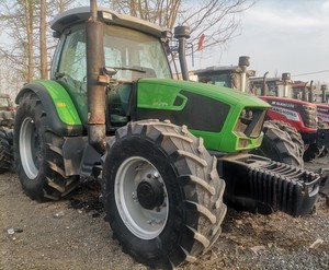 Tracteur à 4 roues motrices avec cabine entièrement fermée, boîte de vitesses, moteur Mitsubishi 90 CV, tracteur utilitaire pour vergers, pour le travail du sol et les travaux de champ - Product Image 4