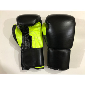 MOVATEXTILES Gants de boxe professionnels en cuir de vachette avec logo personnalisé OEM Gants de haute qualité en PU 8oz disponibles en différentes tailles - Product Image 1