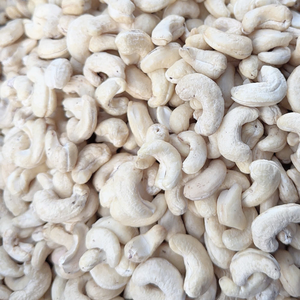 Precios de Anacardos en Oferta, Anacardos Ww180 de Vietnam, Empaque de Marca Privada Disponible, Santigo Ltd - Product Image 1