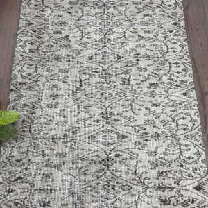 Alfombra Turca Vintage de 3.7x8.1 pies, Alfombra de Lana Gris - Product Image 3