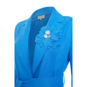 Casquette en lin tissé avec broche fleur bleue pour le printemps - Product Image 2