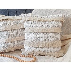 Housse de coussin florale de luxe personnalisée tissée à la main Coussins décoratifs lavables de qualité supérieure pour la décoration intérieure - Product Image 1