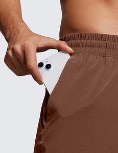 Short Streetwear Premium pour homme avec mélange de coton doux parfait pour un look urbain et une tenue confortable - Product Image 2