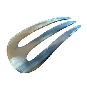 Épingle à cheveux en corne de buffle polie faite à la main et écologique Bâton de chignon traditionnel Amour Accessoire de cheveux élégant - Product Image 5