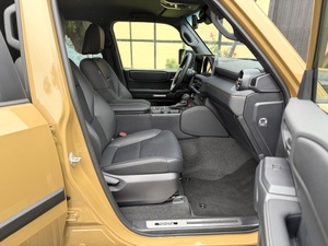 Nuovissimo Toyota Land Cruiser 2025 2.8D-4D 4WD 205 CV Diesel con Trasmissione Automatica, 4 Cilindri, 5 Posti, SUV/Veicolo Fuoristrada - Product Image 3