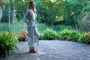 Kimono de algodón más vendido, vestido informal para el Día de San Valentín, decoración de botones altos a pedido del exportador indio - Product Image 5