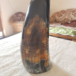 Cadeaux d'affaires écologiques faits à la main en corne de bœuf viking sculptée, corne de buffle médiévale, fabriqués en Inde, à vendre - Product Image 1