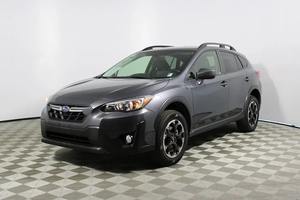 Usado 2022 Su-ba-ru Crosstrek Premium AWD con asientos de tela Luz de dirección izquierda Asientos interiores con calefacción Sistema de navegación - Product Image 2