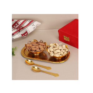 Bol rond à fruits secs en laiton martelé avec base en bois Designer en métal servant des objets de décoration de fruits à l'aspect classique - Product Image 6