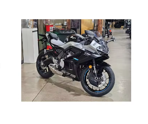 ราคาพิเศษ มอเตอร์ไซค์รุ่นใหม่เกรดอุตสาหกรรม OEM แบบกำหนดเอง 675SS พร้อมการรับประกัน 3 ปี - Product Image 1