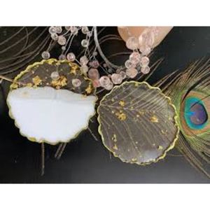 Ensemble de 2 sous-verres en résine avec inclusions florales pour une ambiance botanique maison à prix très extrême - Product Image 4