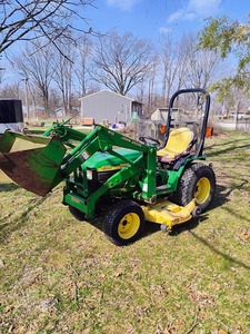 Maquinaria Agrícola Usada J-O-H-N- D-EE-R-E 4100 del 2001, Motor Diésel Eficiente de Alta Resistencia a Precio de Mayoreo - Product Image 3