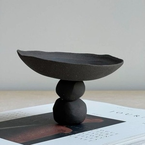 Bol design, vaisselle, service, finition artisanale, plat de service et bol, design brut, décoration intérieure, matériau solide - Product Image 6