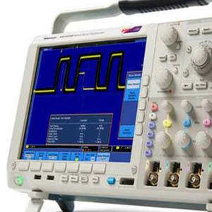 Oscilloscope à signaux mixtes Tektronix MDO4104B-3 (d'occasion) - Product Image 2
