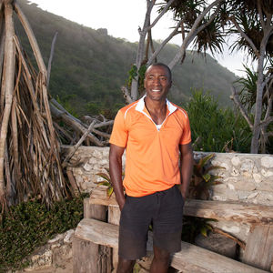 T-shirt unisexe décontracté à col zippé, brodé et imprimé, à manches courtes, anti-plis, tricoté, anti-humidité, écologique et résistant à l'eau - Product Image 1