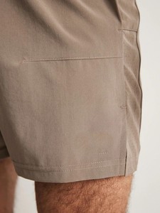 Short de survêtement style High Street pour hommes avec cordon de serrage à la taille motif solide écologique pour les entraînements de gymnastique et les activités de plein air - Product Image 6