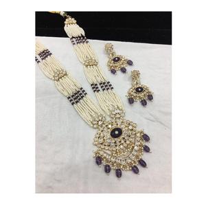 Conjunto de Collar Kundan Hecho a Mano de Buena Calidad, Joyería Tradicional para Novia con Toque de Elegancia, Plateado, Disponible en Oferta - Product Image 1