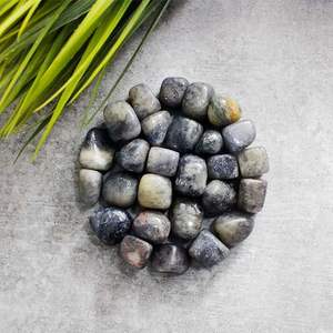 Juego de piedras colgantes de iolita de alta calidad: limpieza energética y cristales de Chakra del tercer ojo - Product Image 4