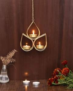 Bougeoir moderne en fer doré Porte-pilier en métal élégant pour la décoration du salon et de la table à manger - Product Image 2