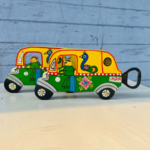 Ouvre-bouteille de taxi en bois fabriqué à la main artistique Design Vintage accessoire de bar fonctionnel artisanat décoratif cadeau maison cuisine - Product Image 1