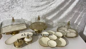 Platos de Servir de Metal con Ribete Dorado de Estilo Nórdico con Tapas de Vidrio Texturizado, Juego Completo para Fiestas, Tazón con Compartimentos - Product Image 2